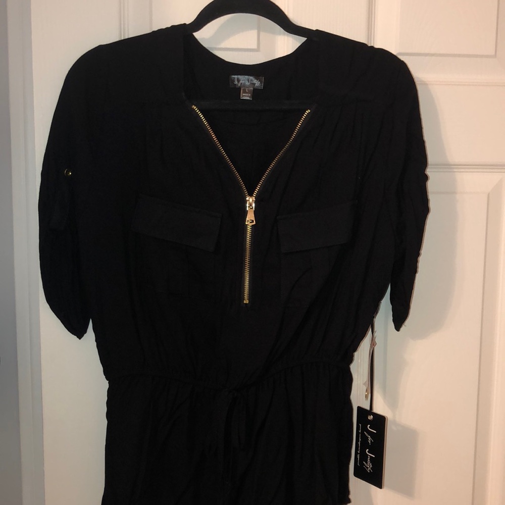 Black J for Justify top